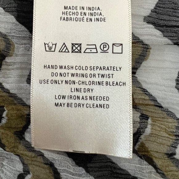 HD In Paris Anthropologie Sierade Zigzag Mini Dress Ruffle Smocked size 0 - Picture 14 of 16